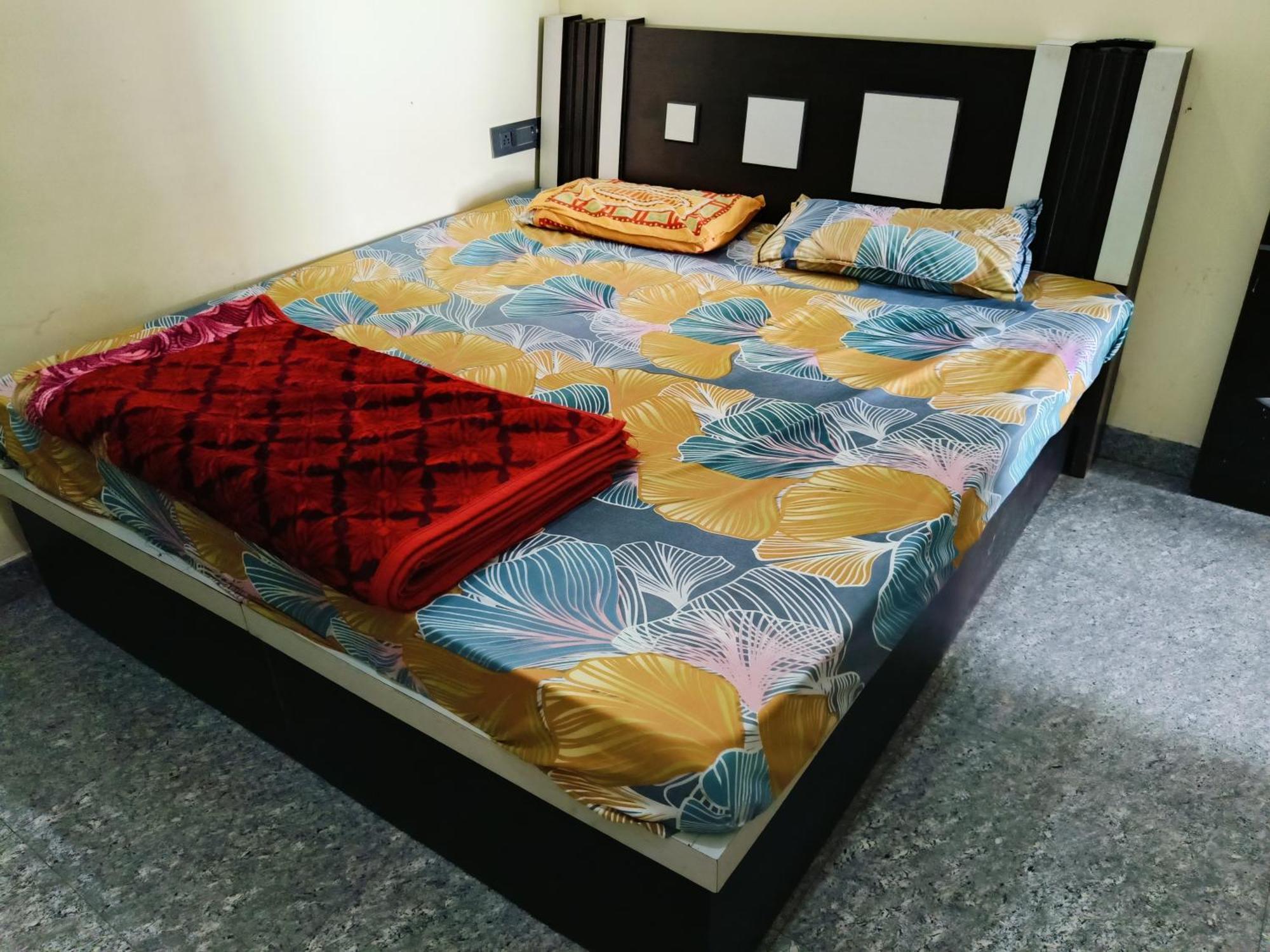 Jai Hanuman Guest House Palsana  Esterno foto